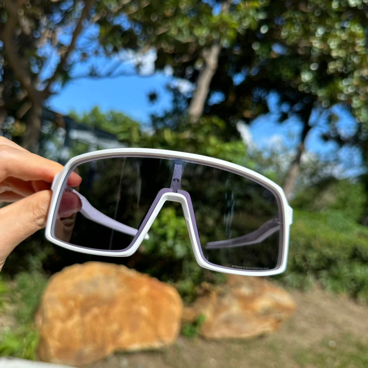 Oakley Sutro (modello OO9406A) double color black & white of the frame oakley