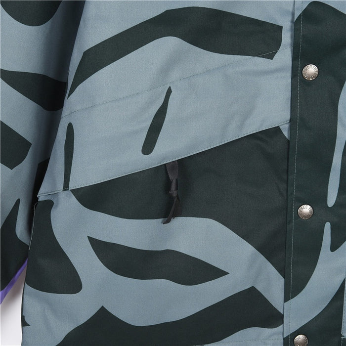 The North Face Co-branded XX Kaws Series Hard Shell Jacket for Men and Women Black & Gray - ESTOCKK