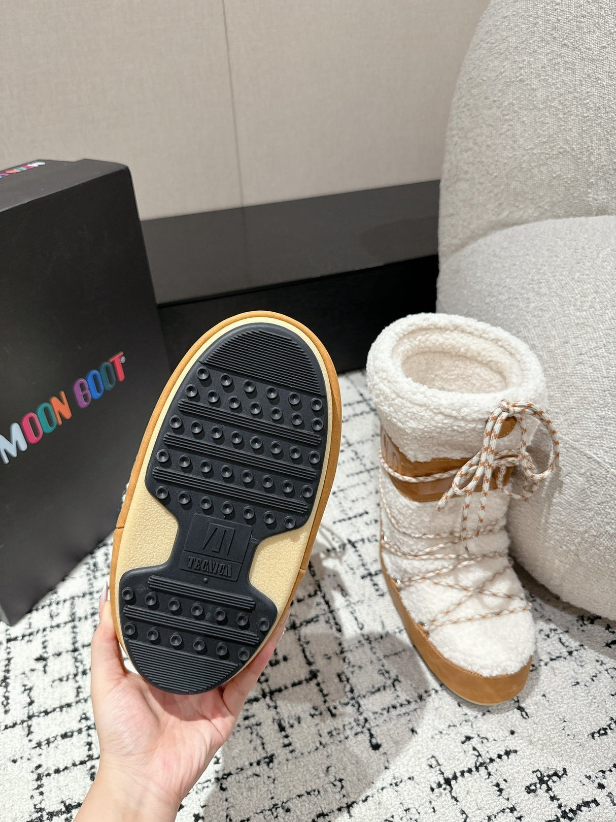 Moon Boot - Icon Shearling Camel