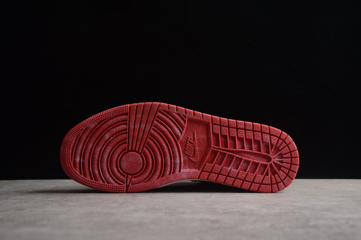 Air Jordan 1 Retro High OG Chicago Lost and Found size 36 - 47