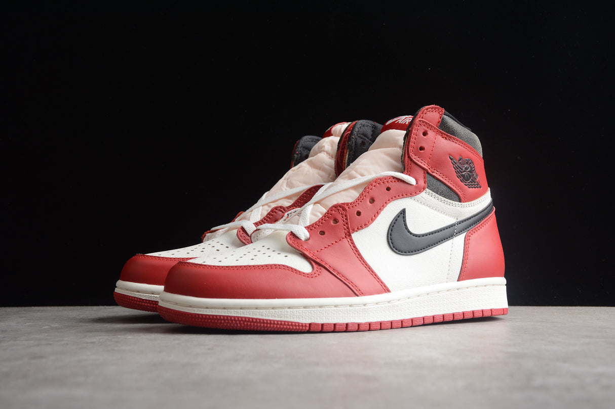 Air Jordan 1 Retro High OG Chicago Lost and Found size 36 - 47