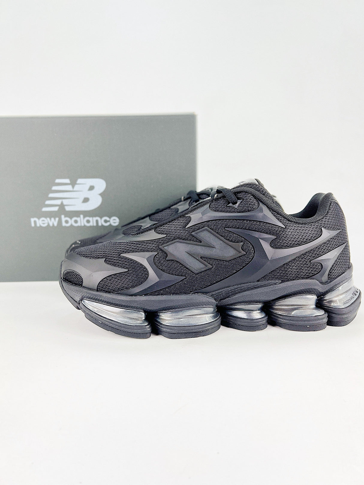 New Balance 2000 -  U200078C - size 36 - 46.5