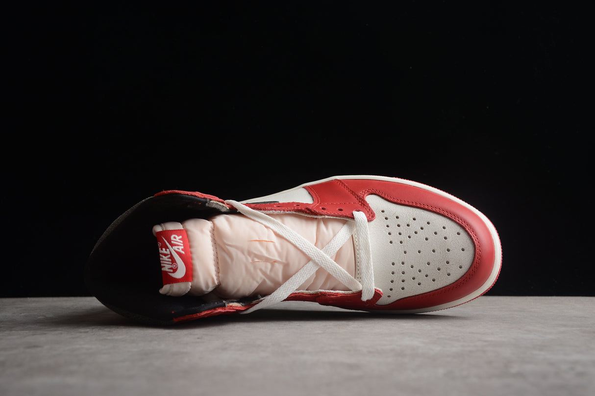 Air Jordan 1 Retro High OG Chicago Lost and Found size 36 - 47