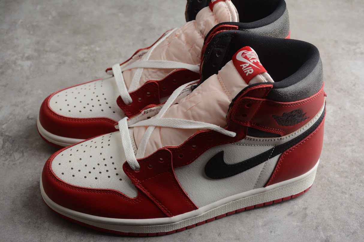 Air Jordan 1 Retro High OG Chicago Lost and Found size 36 - 47