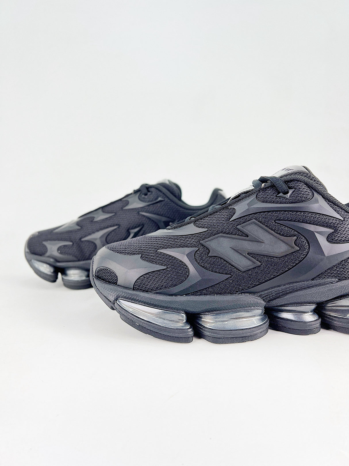 New Balance 2000 -  U200078C - size 36 - 46.5